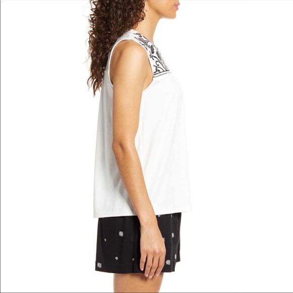 Gibson X Hi Sugarplum! Limone Floral Yoke Top - Picture 2 of 9